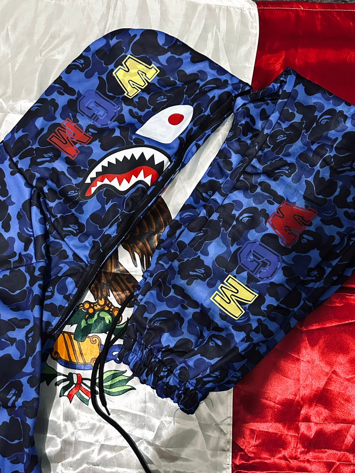 Hoodie Bape Shark